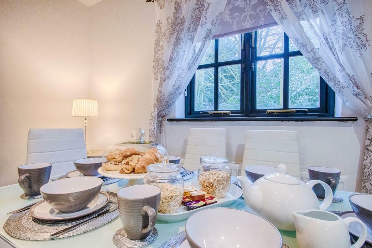 Highgate Annexe Hotel Takeley Eksteriør billede
